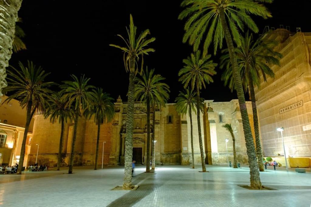 Lifehouse Cathedral * Free Parking* Superiorwifi* Διαμέρισμα Αλμερία Εξωτερικό φωτογραφία
